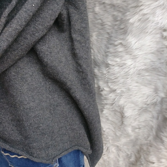 Gray Assymetrical Hooded Cardigan - Picture 3 of 4